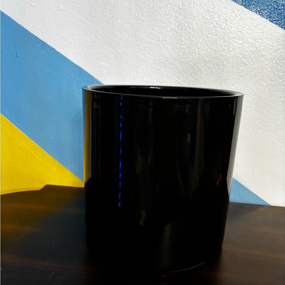 🌴PLANT POT. LARGE BLACK NO CHIPS LIKE NEW. 10” by 10”. Heavy duty ceramic😎🌈 - Picture 5 of 8